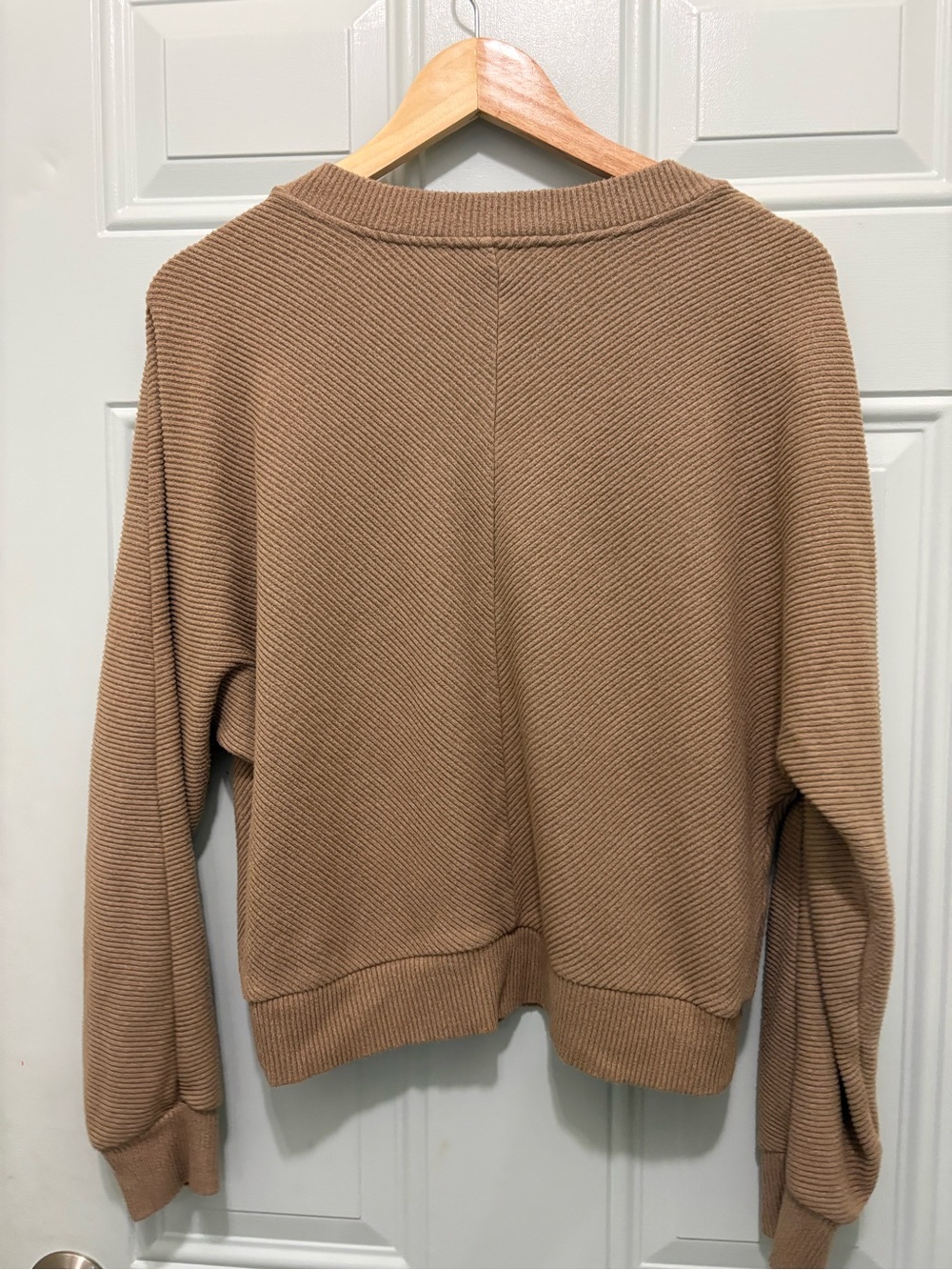 White House Black Market Ribbed V-Neck Sweater in Camel - Picture 5 of 8